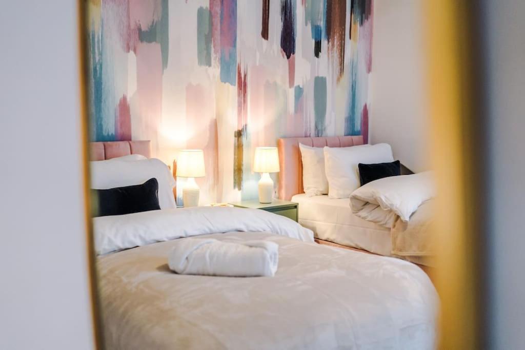 הוילה מנצ'סטר 5 Bed Salford Sanctuary Retreat מראה חיצוני תמונה
