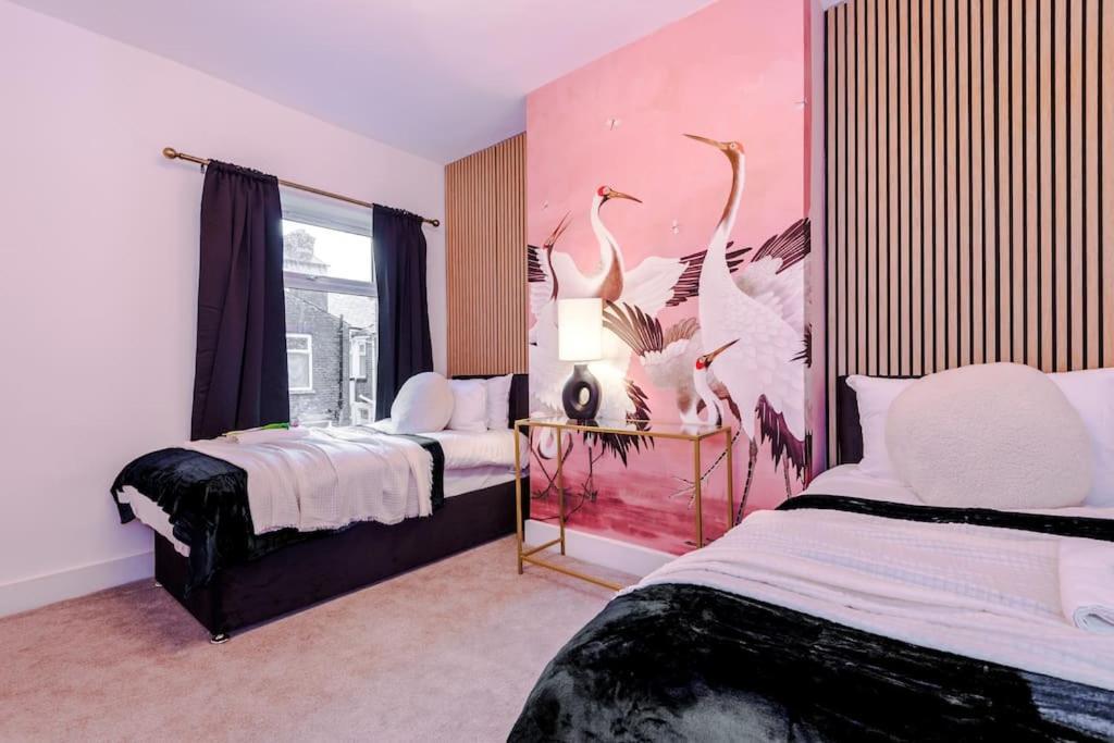 הוילה מנצ'סטר 5 Bed Salford Sanctuary Retreat מראה חיצוני תמונה