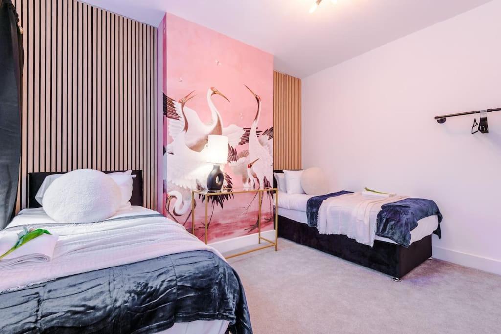 הוילה מנצ'סטר 5 Bed Salford Sanctuary Retreat מראה חיצוני תמונה
